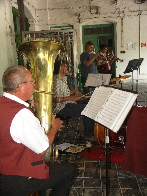 PICT0005.JPG